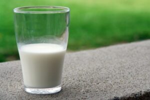 Rabobank joins dairy peers at $8/kgMS