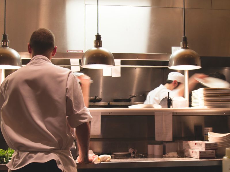 Hospo, tourism job ads rise 14% – SEEK
