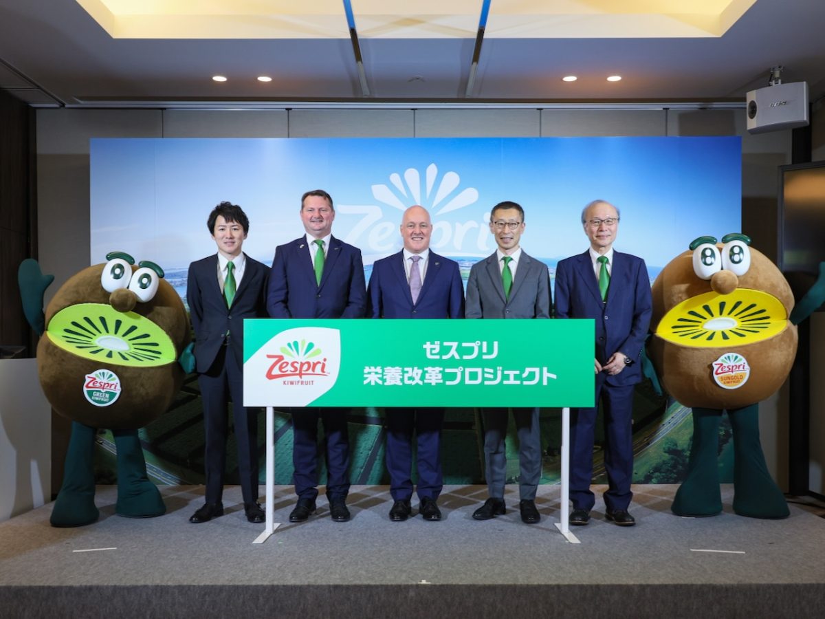 Zespri launches global campaign in Japan with PM 