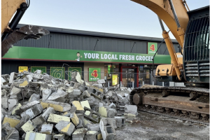 Bigger Four Square Te Puna opens in Bay of Plenty