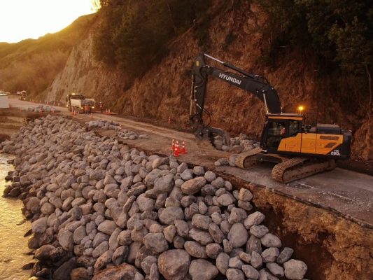 SH1 south of Kaikōura reopens 